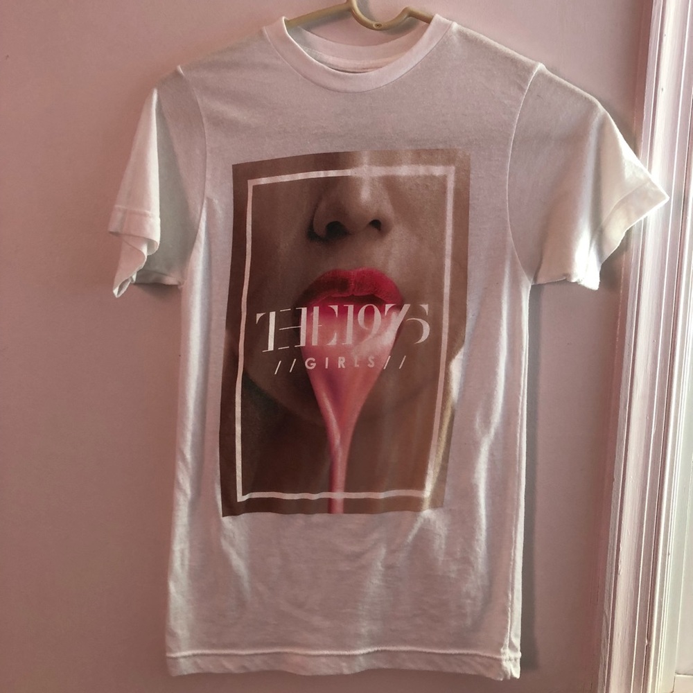 the 1975 merchandise shirt